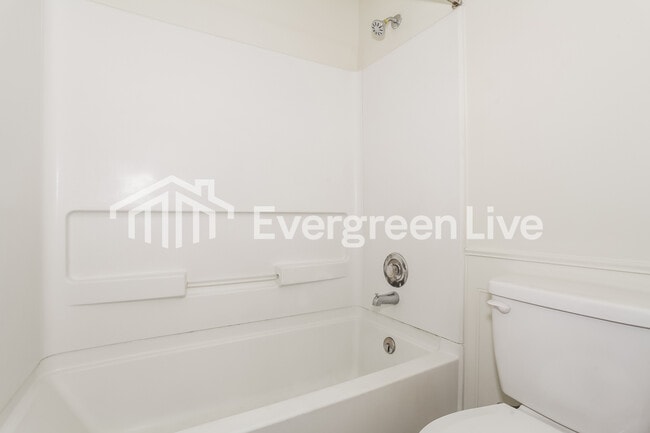 Building Photo - 7665 Pomeranian Dr