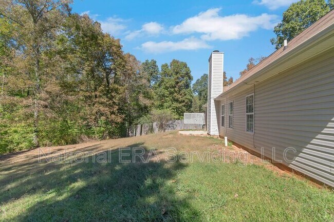 Building Photo - 355 Long Creek Dr