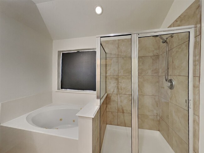 Building Photo - 30202 Deleon Fields Dr