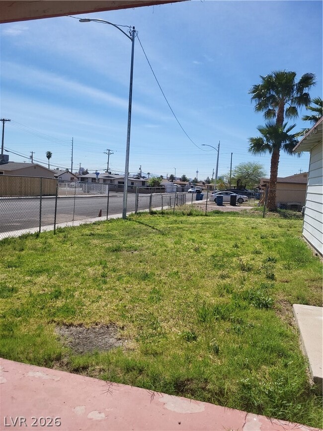 Building Photo - 1927 Helen Ave