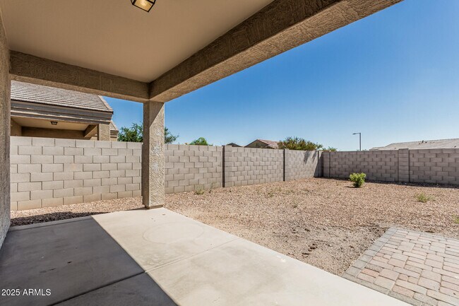 Building Photo - 3112 N 303rd Dr