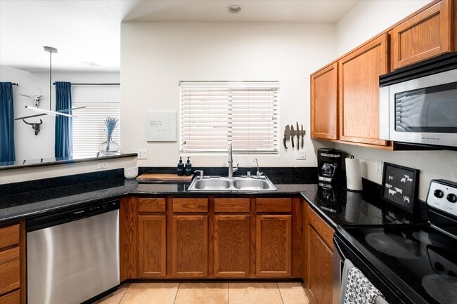 Building Photo - 3006 N 37th St