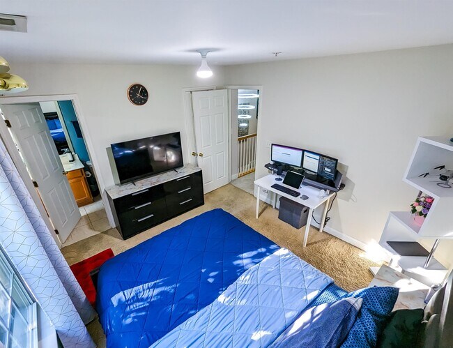 Building Photo - 47 Mallard Pl