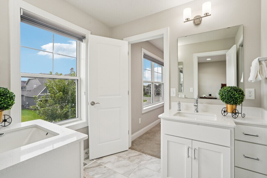 Building Photo - 4386 Arbor Dr