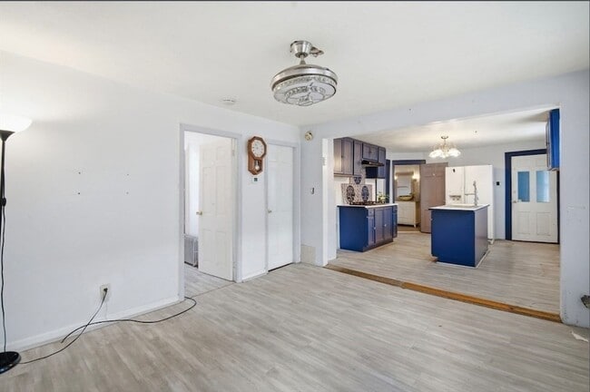 Building Photo - 53 Fremont St