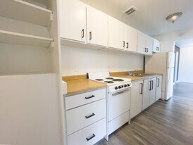 Unit 2-4 Kitchen - 1492 Main St
