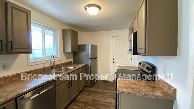 Building Photo - 7701 Timbercrest Dr