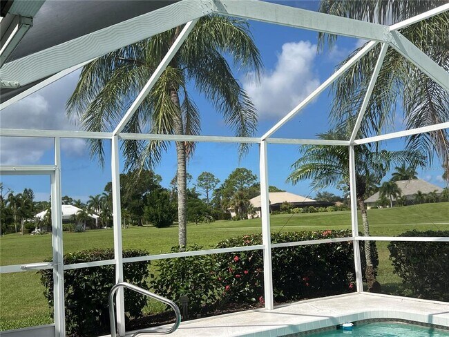 Building Photo - 4061 King Tarpon Dr