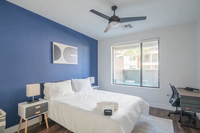 Building Photo - 701 W Rio Salado Pkwy