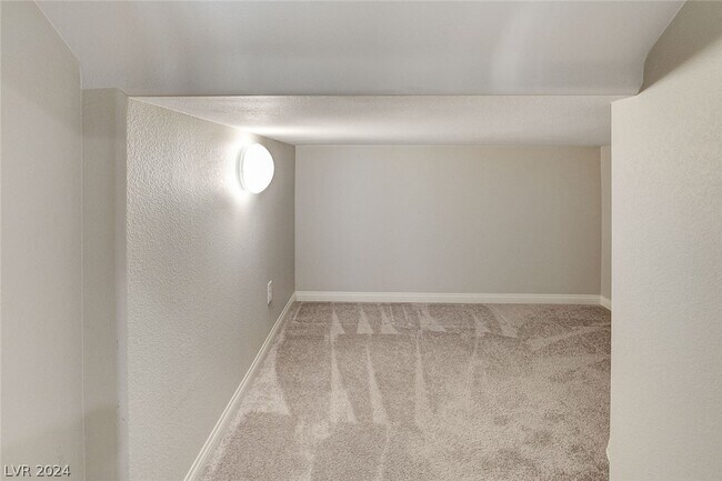 Building Photo - 6551 Foley Estate Ave