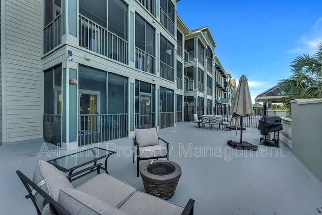 Building Photo - 14200 Avalon Rd