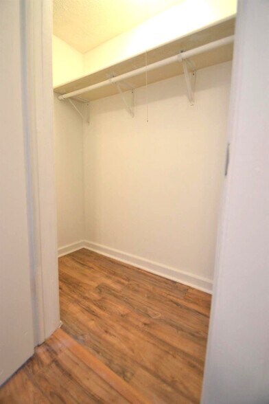 Building Photo - 361 Locust St