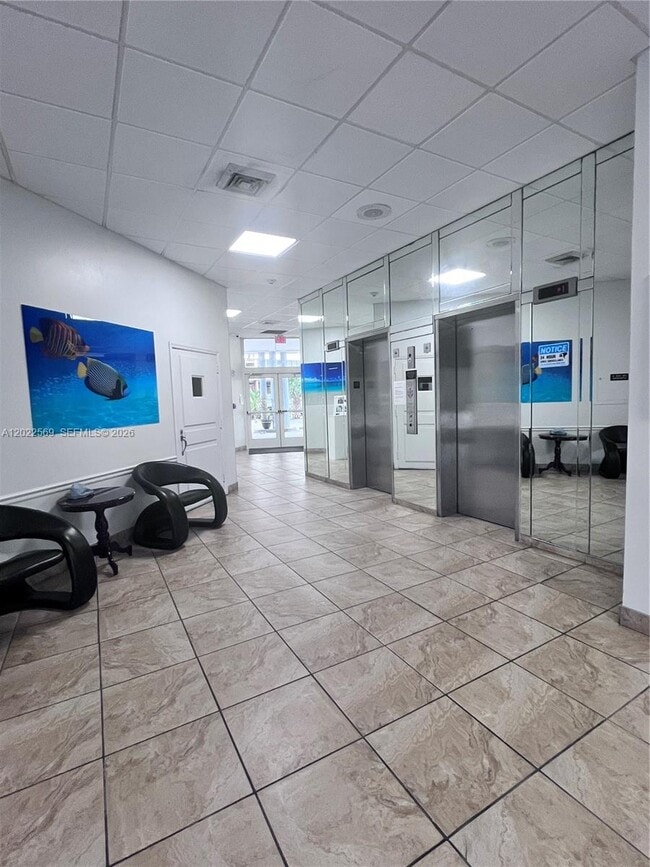 Building Photo - 1801 S Ocean Dr