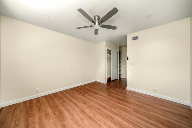 Building Photo - 4935 Cervato Way
