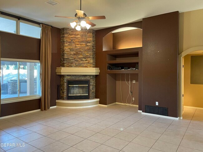 Building Photo - 12632 Tierra Fuego Ct