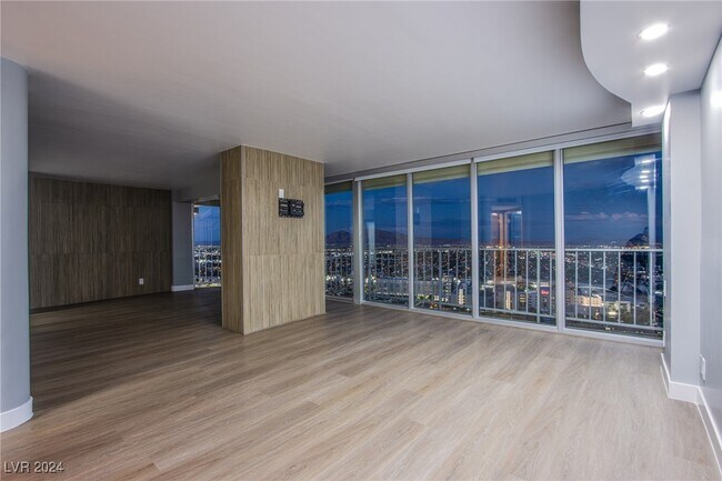 Building Photo - 3111 Bel Air Dr