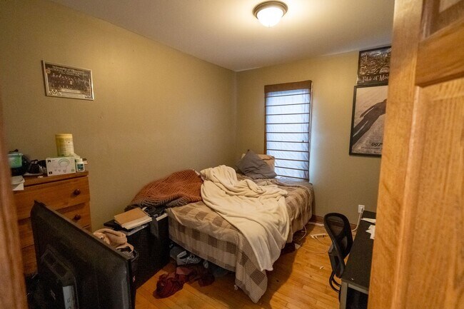 Building Photo - 1101 22nd Ave SE