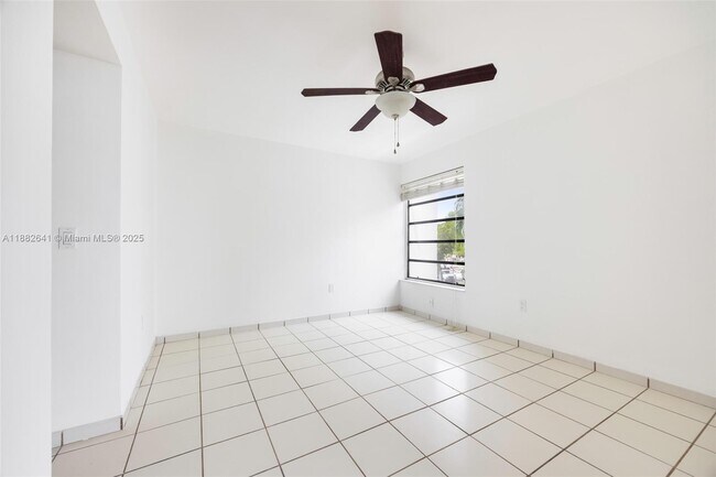 Building Photo - 9140 SW 123rd Ct