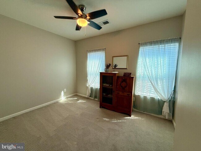 Building Photo - 14050 Cannondale Way
