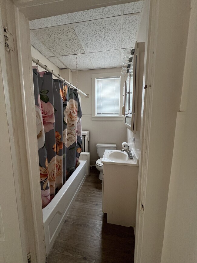 Building Photo - 206 N Jefferson St