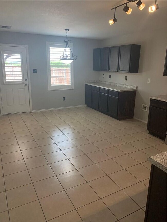 Building Photo - 5416 Pandale Valley Dr