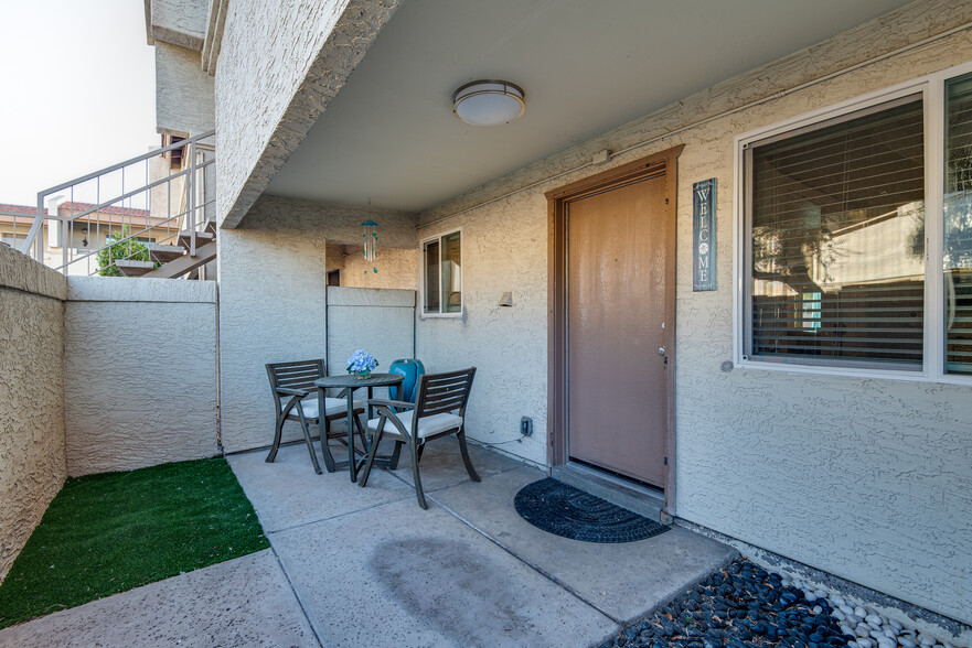 Relaxing zen garden. - 4150 E Cactus Rd