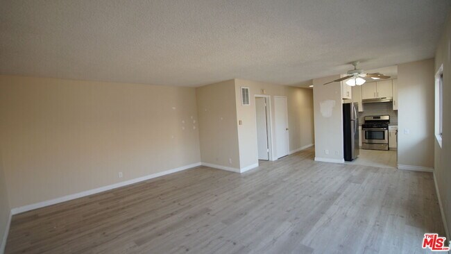 Building Photo - 1538 Stanford St