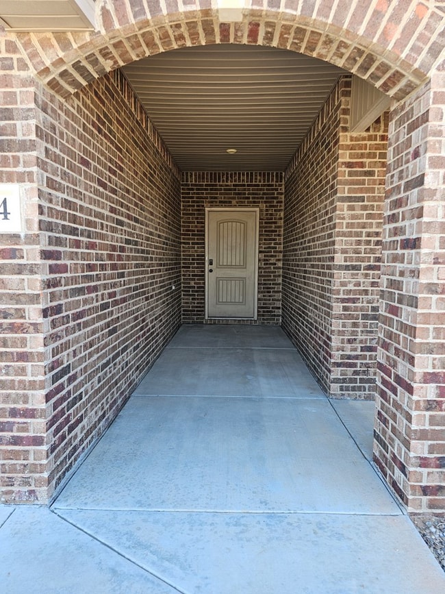 Building Photo - 1804 Rattler Ln