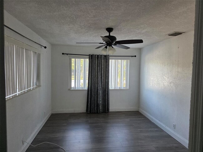 Building Photo - 1501 NW 62nd Terrace