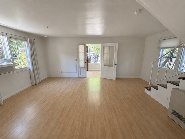 Building Photo - Charming 2 Bedroom Ojai Home with All Utilities Included