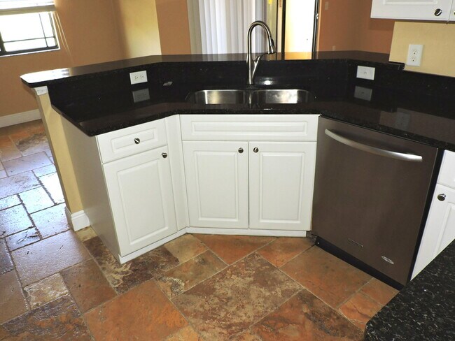 Building Photo - 2726 Anzio Ct