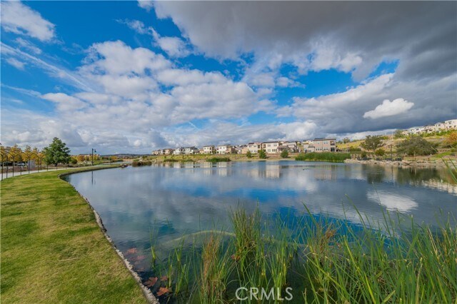 Building Photo - 2261 Horseback Rd