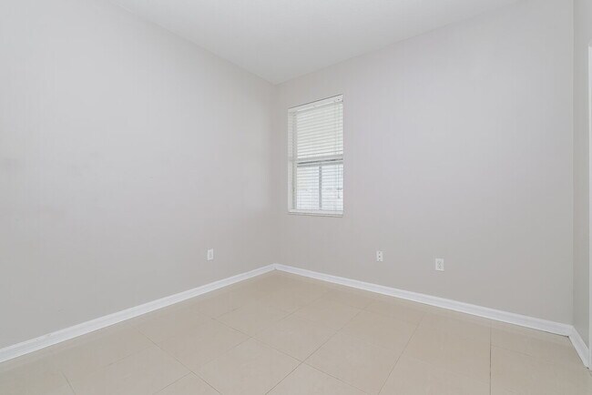 Building Photo - 10119 Celtic Ash Dr