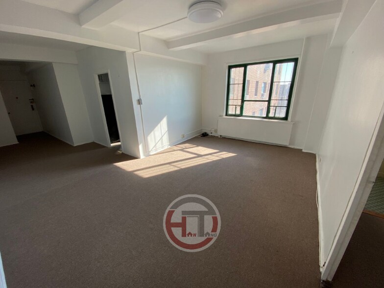 Building Photo - 1595 Unionport Rd