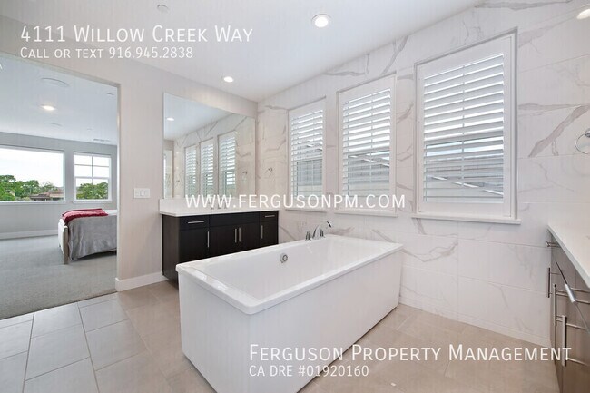 Building Photo - 4111 Willow Crk Wy