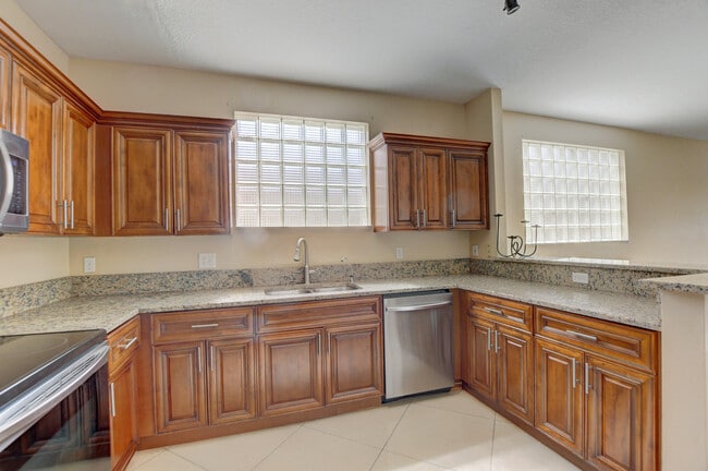Building Photo - 11073 Harbour Springs Cir