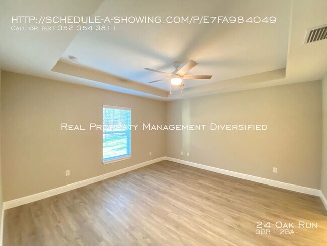 Building Photo - 24 Oak Run