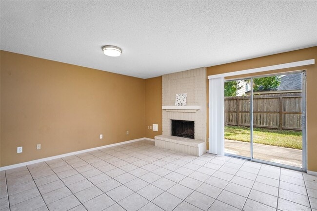 Building Photo - 2315 Woodstream Blvd