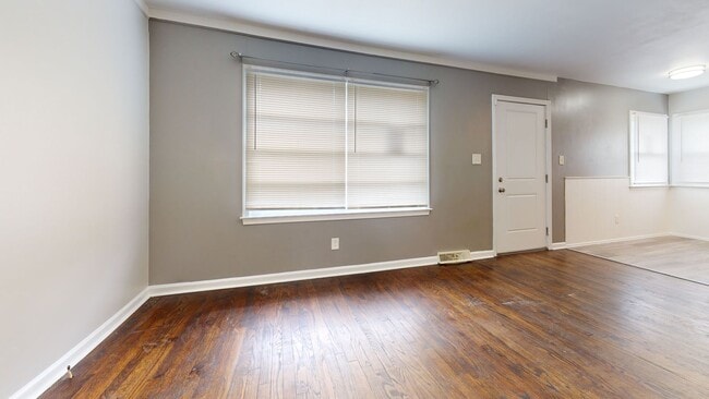 Building Photo - 2111 Otis Ave