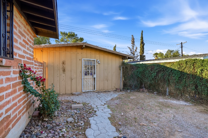 Building Photo - 6814 E Koralee St