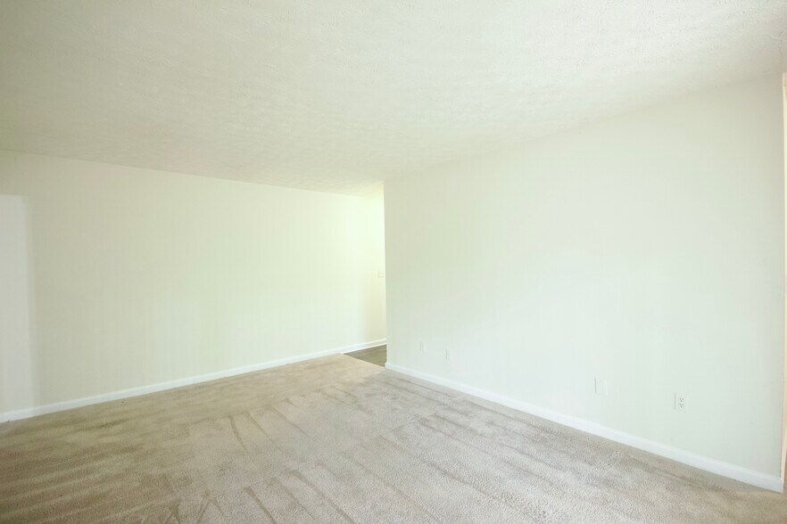 Building Photo - 164 Scandia Cir