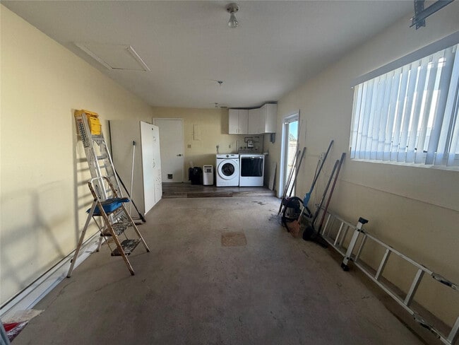 Building Photo - 6791 NW 32nd Ave