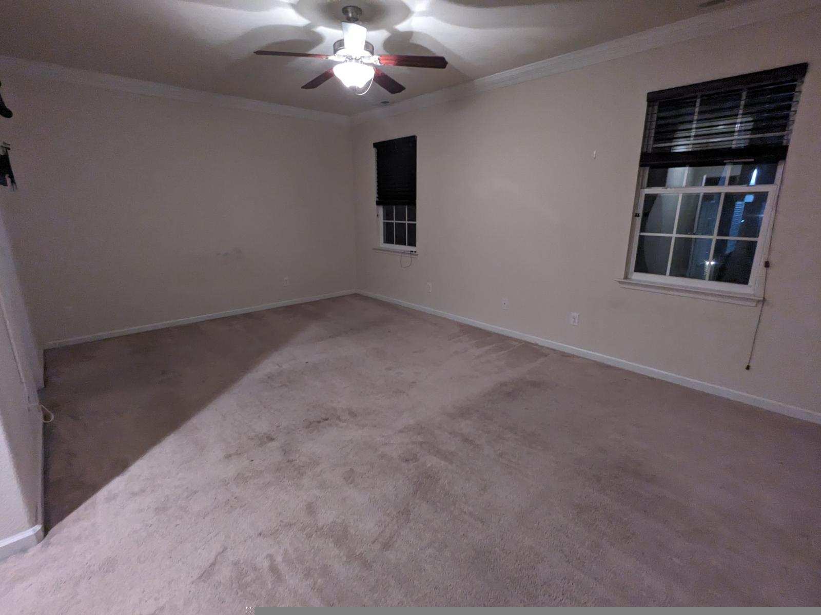 Building Photo - 815 Muth Ln