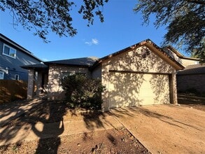 Building Photo - 2522 Stapleford Dr