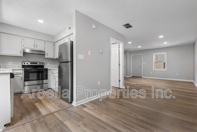 Primary Photo - 2637 US-11W