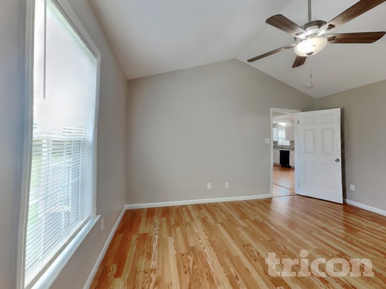 Building Photo - 109 Impressive Ln