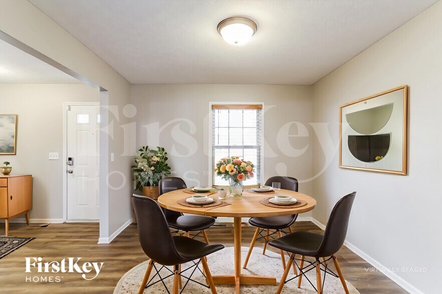 Building Photo - 11760 Chanticleer Dr NW