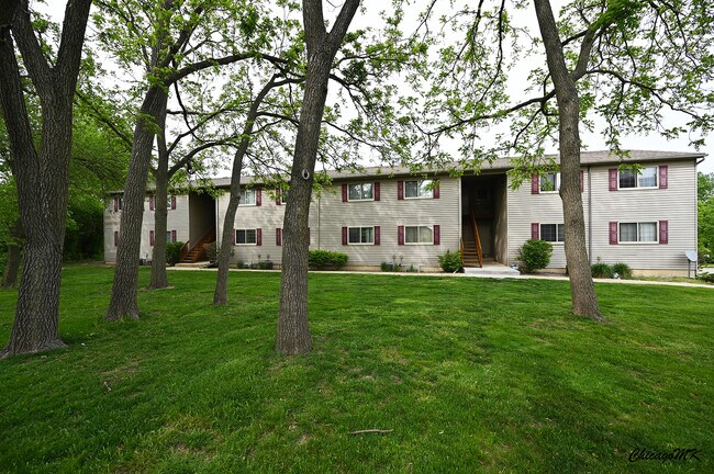 Building Photo - 340 Woodridge Cir
