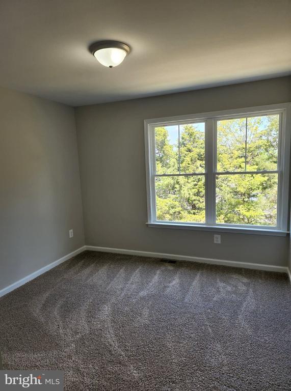Building Photo - 111 Coralyrose Ct