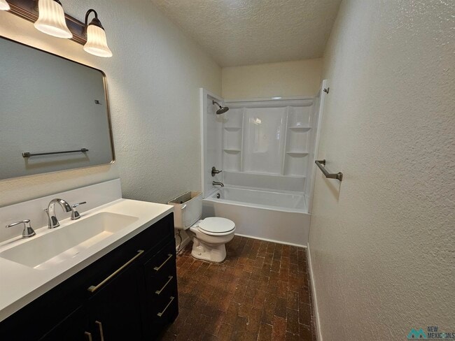 Building Photo - 723 N Avenue M